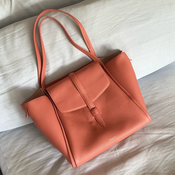 Handbags - Elegant Coral Tote Bag